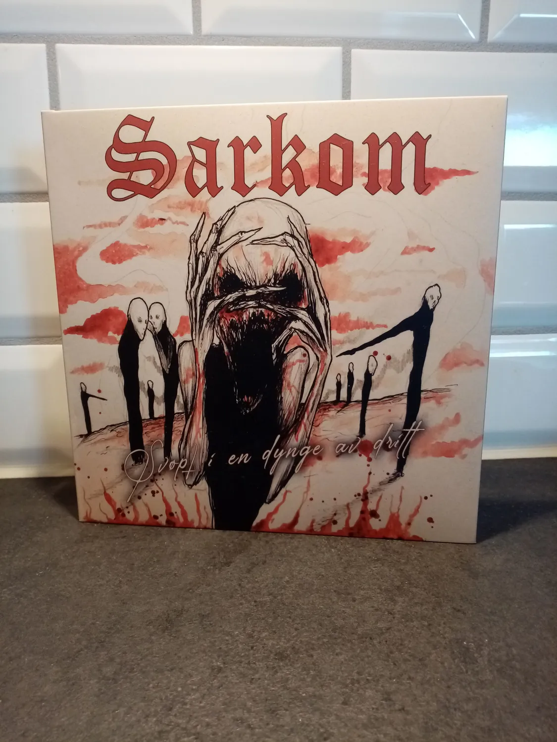 Sarkom Svøpt i en dynge av dritt 7" EP hvit vinyl