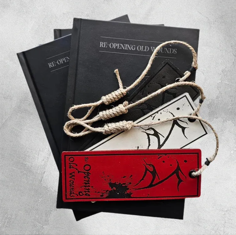 Shining Re-Opening Old Wounds bok Book One innbundet