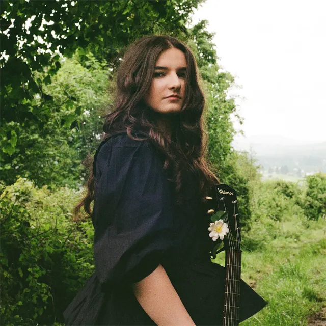 Muireann Bradley Rose Dogs digital EP fingerpicking