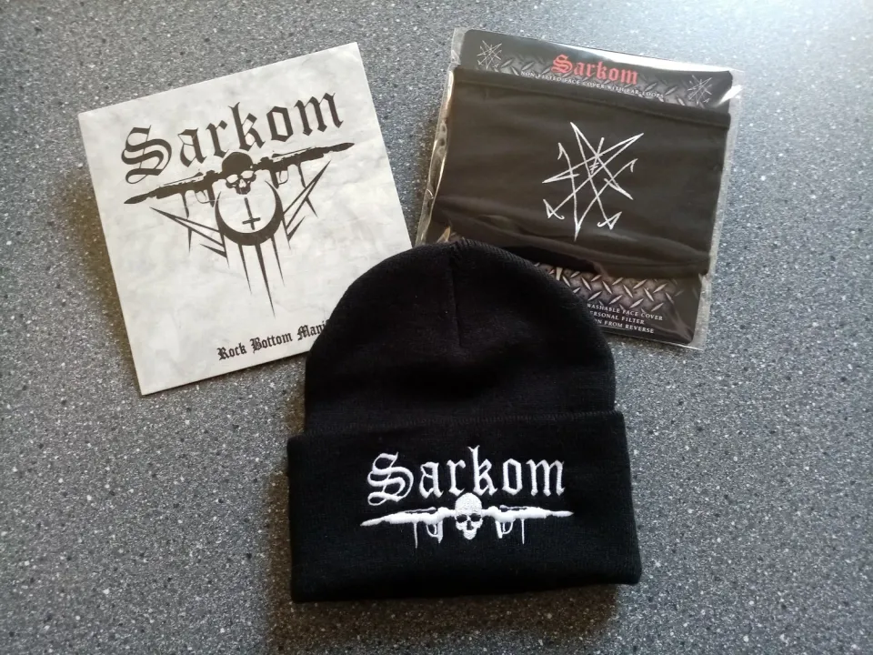 Sarkom Rock Bottom Manifest 7'' EP + maske og lue bundle