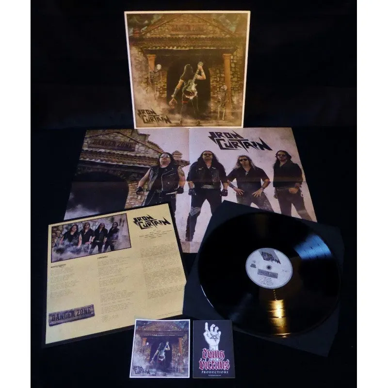 Iron Curtain Danger Zone LP svart vinyl