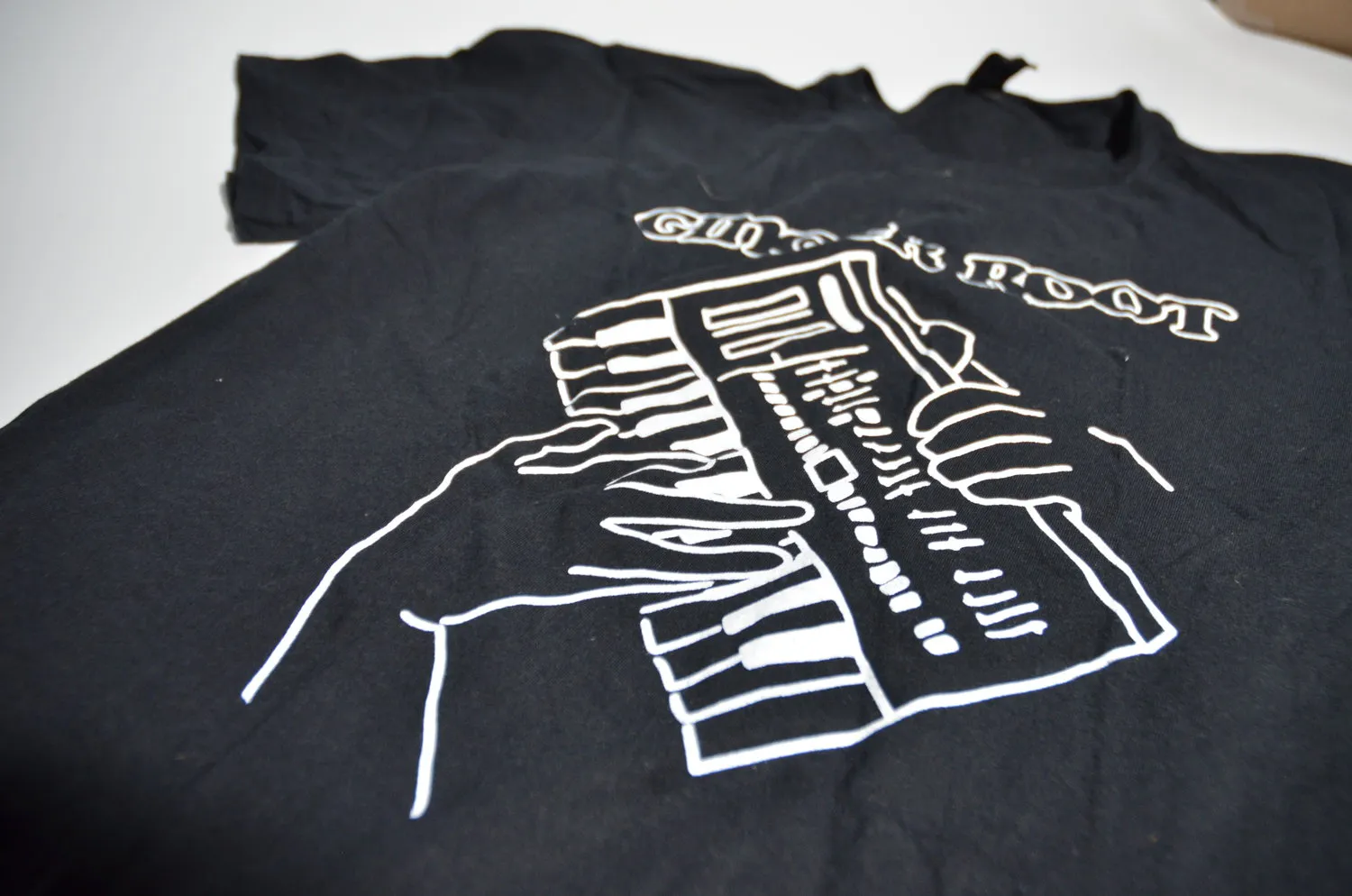 Ginger Root Black Key t-skjorte svart merch